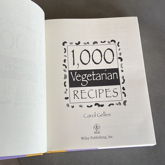 BRAND NEW 1,000 Vegetarian Recipes Book - Picture 10 of 10